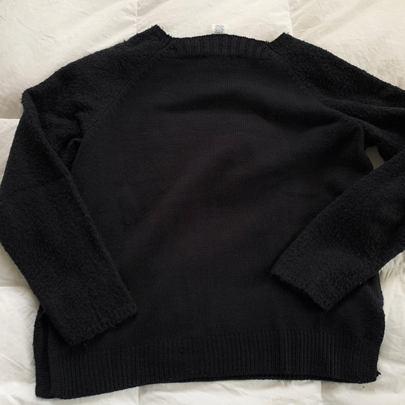 Black sweater - Picture 4 of 5